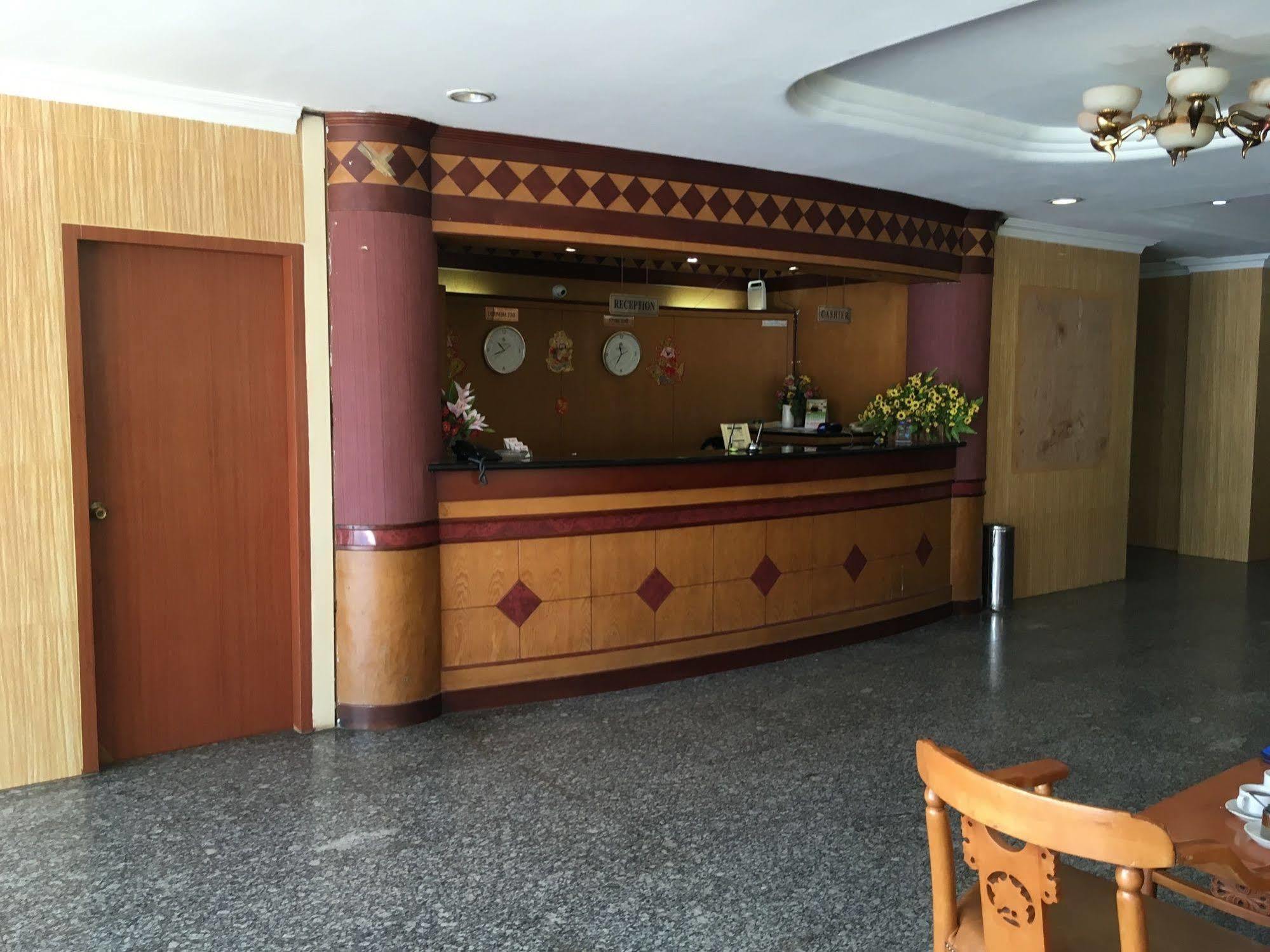 Lai Lai Mutiara Hotel Batam Buitenkant foto