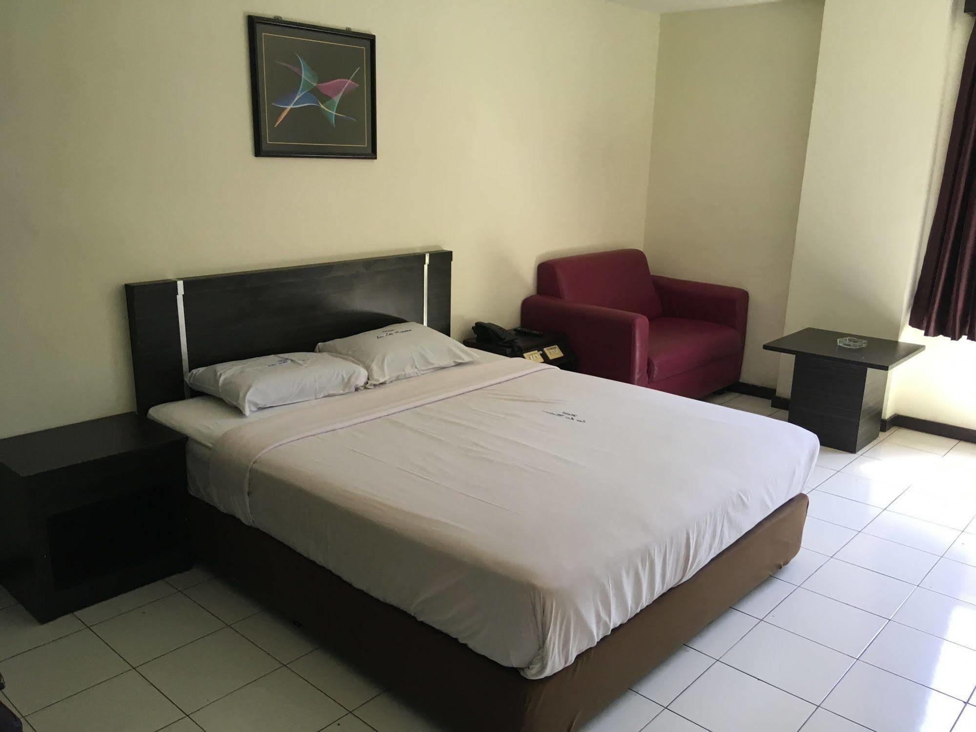 Lai Lai Mutiara Hotel Batam Buitenkant foto